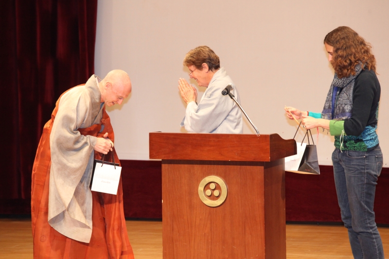 2014.10.27_세계일화대회 폐막식, 숭산스님의 열반 10주기 (2)